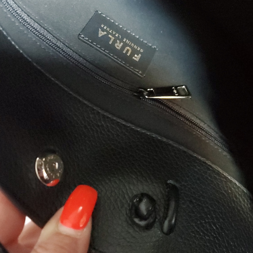 Furla Black Tote Bag with Textured Leather and Gold Hardware - Picture 8 of 9